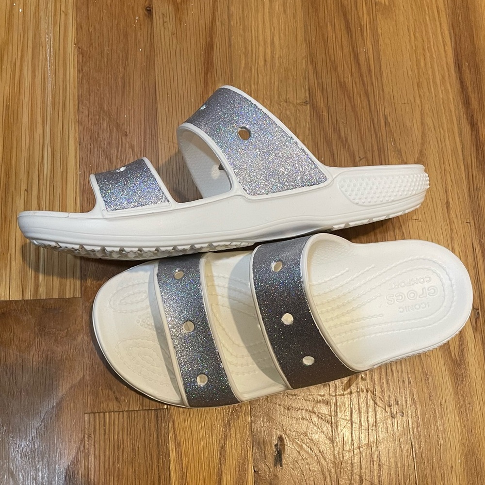 New without tags Crocs